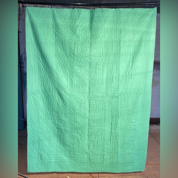 Vintage Handstitched Appliqué Quilt with Tulips 69” x 90” - Picture 10 of 12